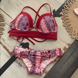 shade and shore black floral bikini top